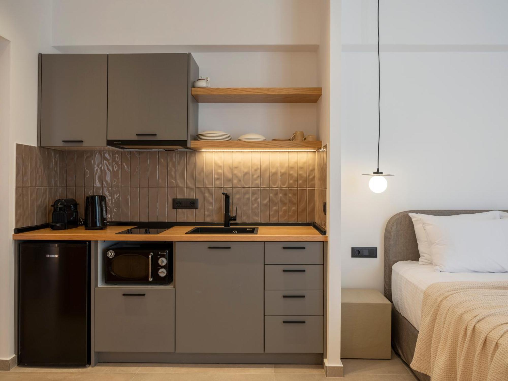 Anemelia Way Of Living Aparthotel Naousa  Ngoại thất bức ảnh